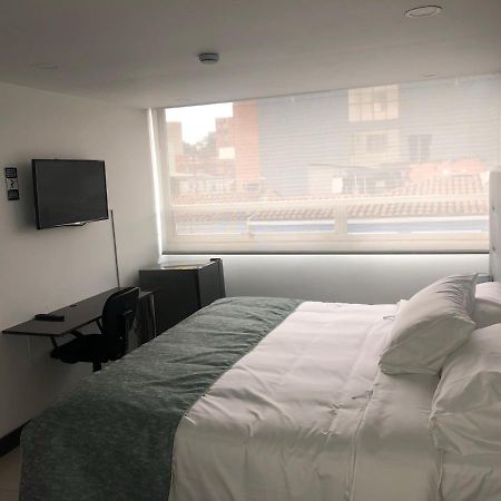 Hotel Serenity Corferias Богота Екстер'єр фото