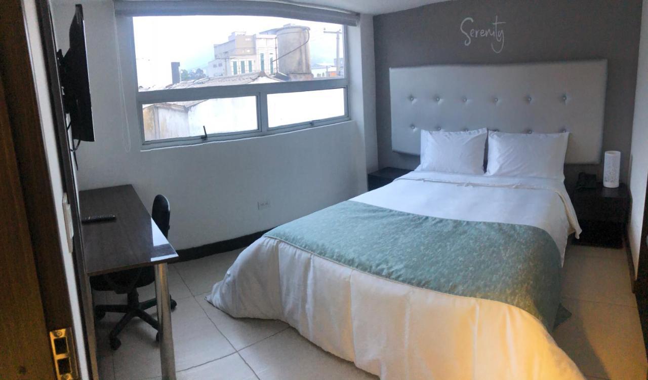 Hotel Serenity Corferias Богота Екстер'єр фото